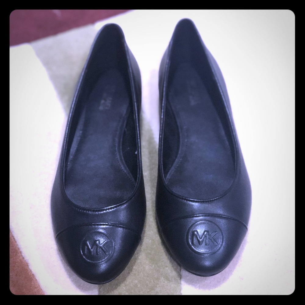 Michael Kors flat